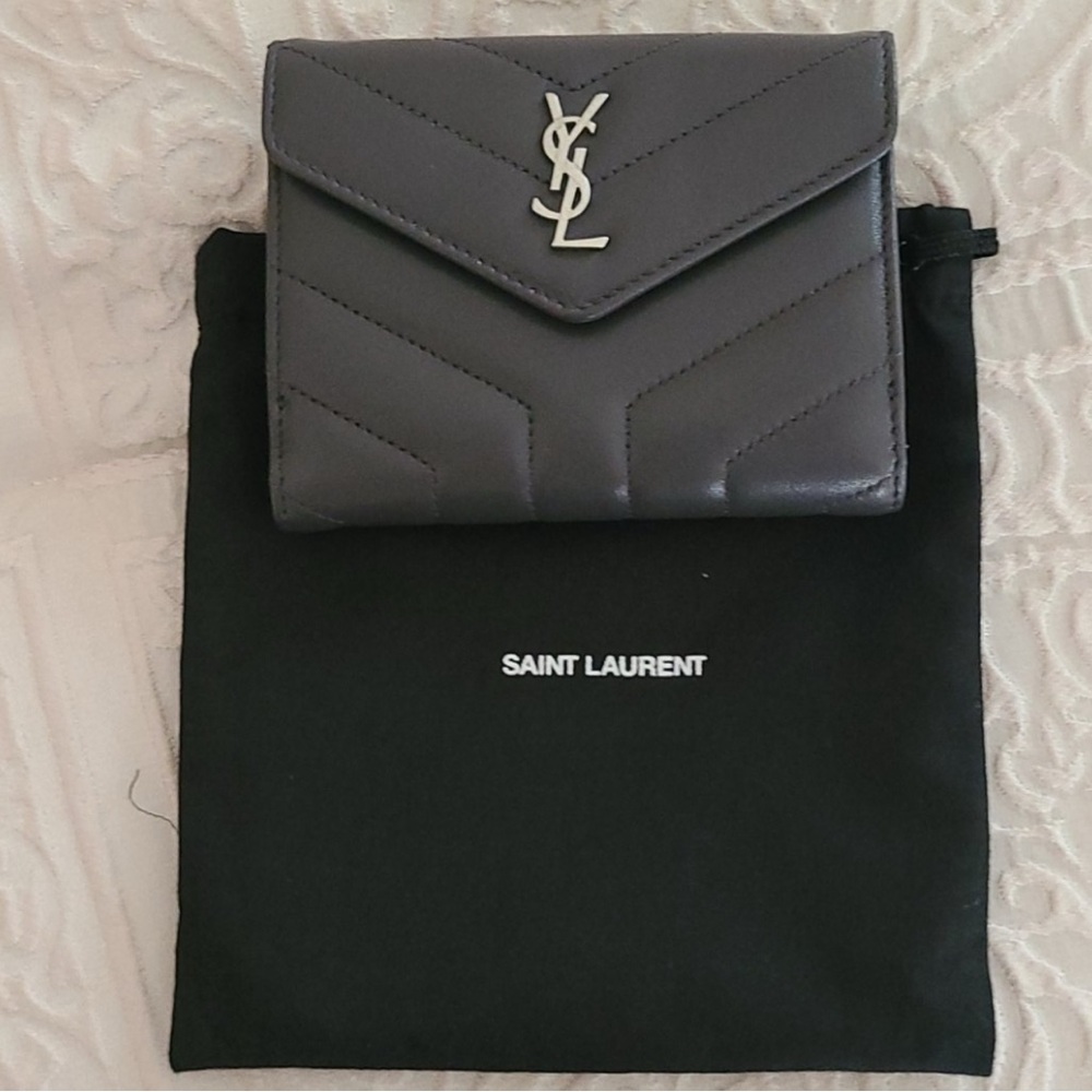 Saint Laurent Loulou Small Grey Wallet